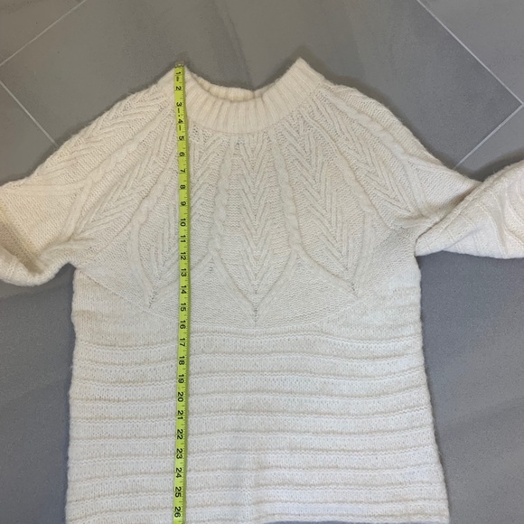 Universal Thread Soft Cream Oversized  Sweater - Picture 12 of 12